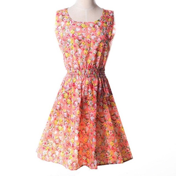 Liva Girl Dresses & Skirts - Flirty Foral Dress NWT